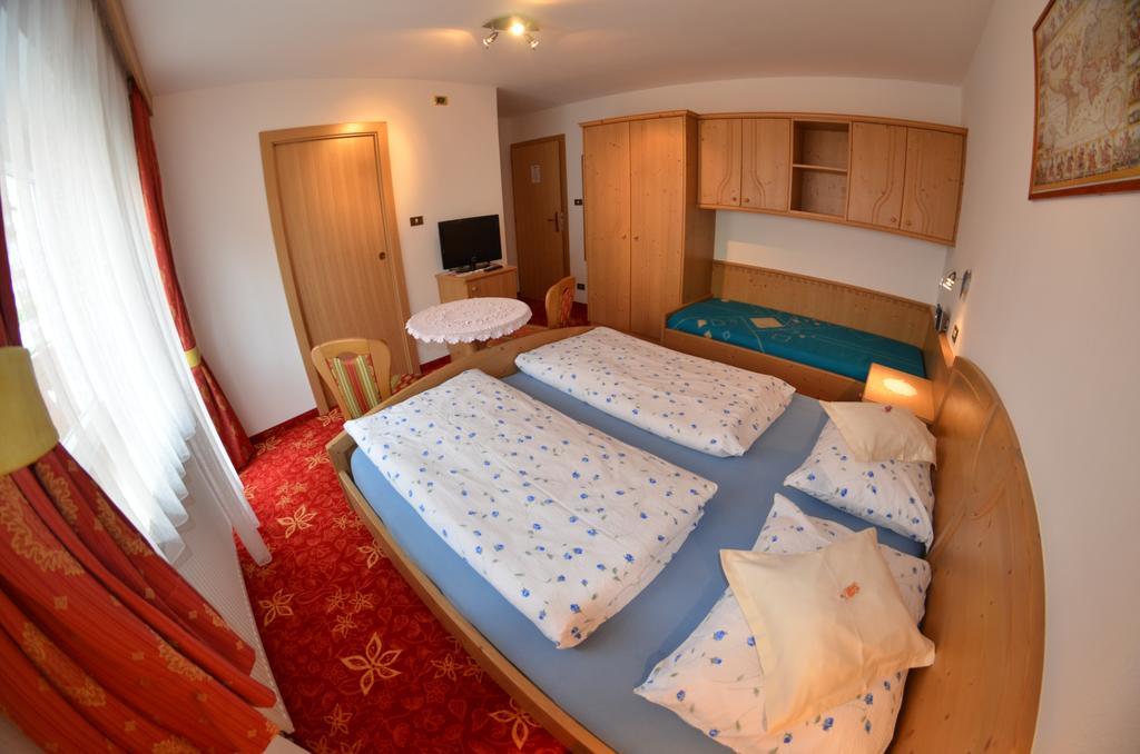 Garni Ossi Bed & Breakfast Santa Cristina Val Gardena ห้อง รูปภาพ
